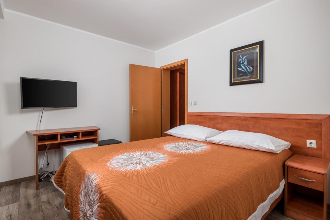 Guest House Ana Baška Eksteriør bilde